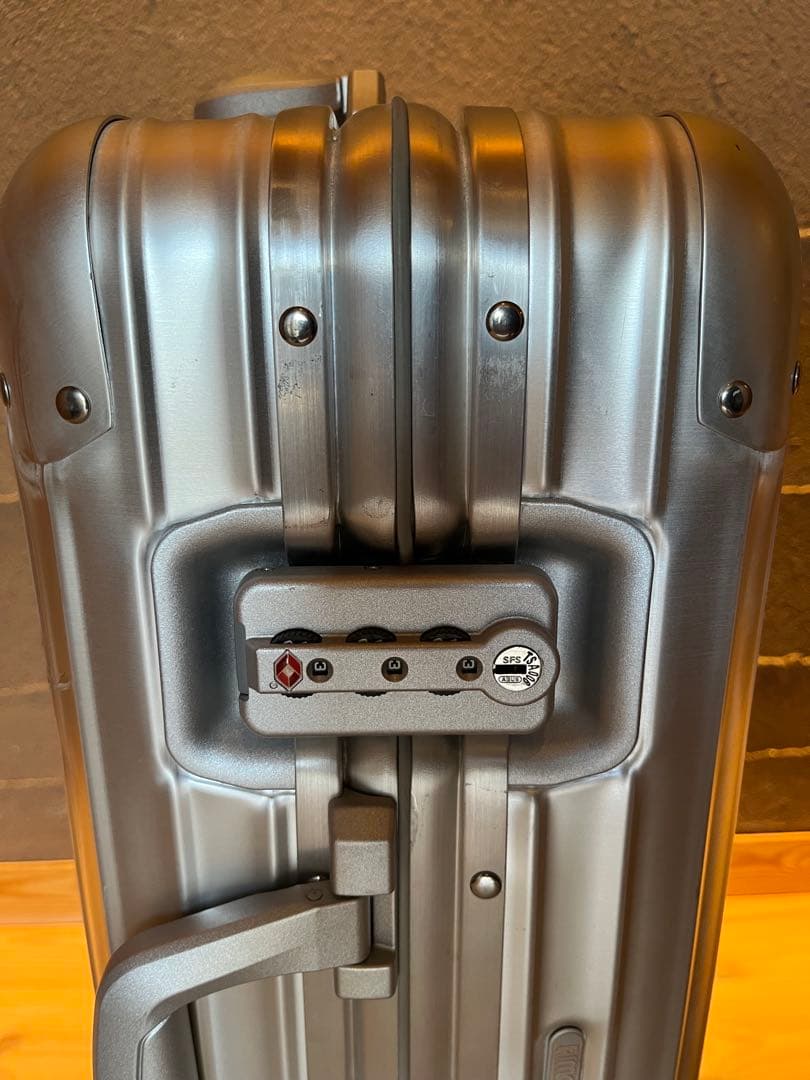 rimowa リモワ トパーズ スーツケース 32L 機内持込可