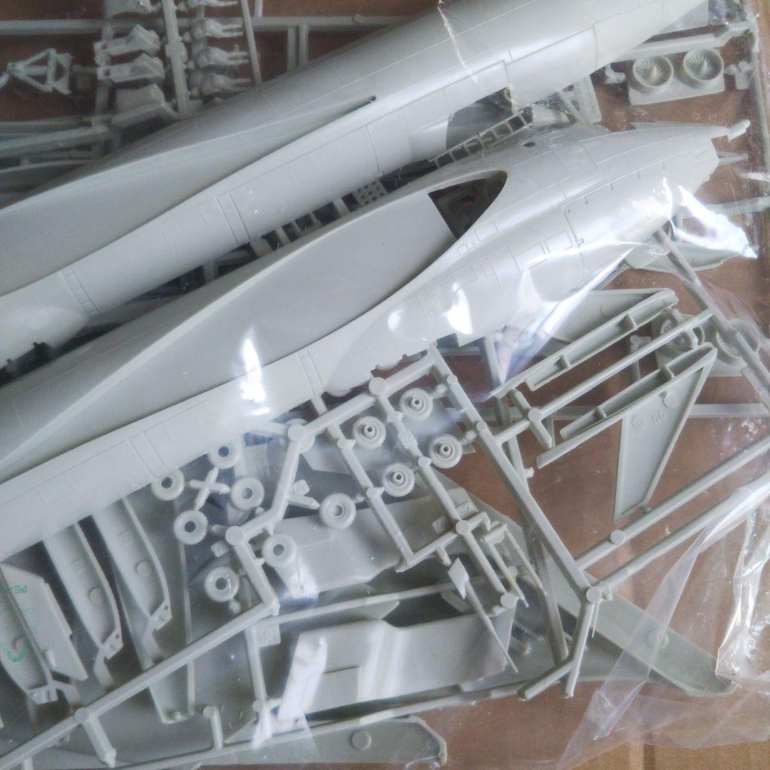 大型航空機　レベル 1/72 ビクター K Mk2 ドラゴン Ar234 中古品