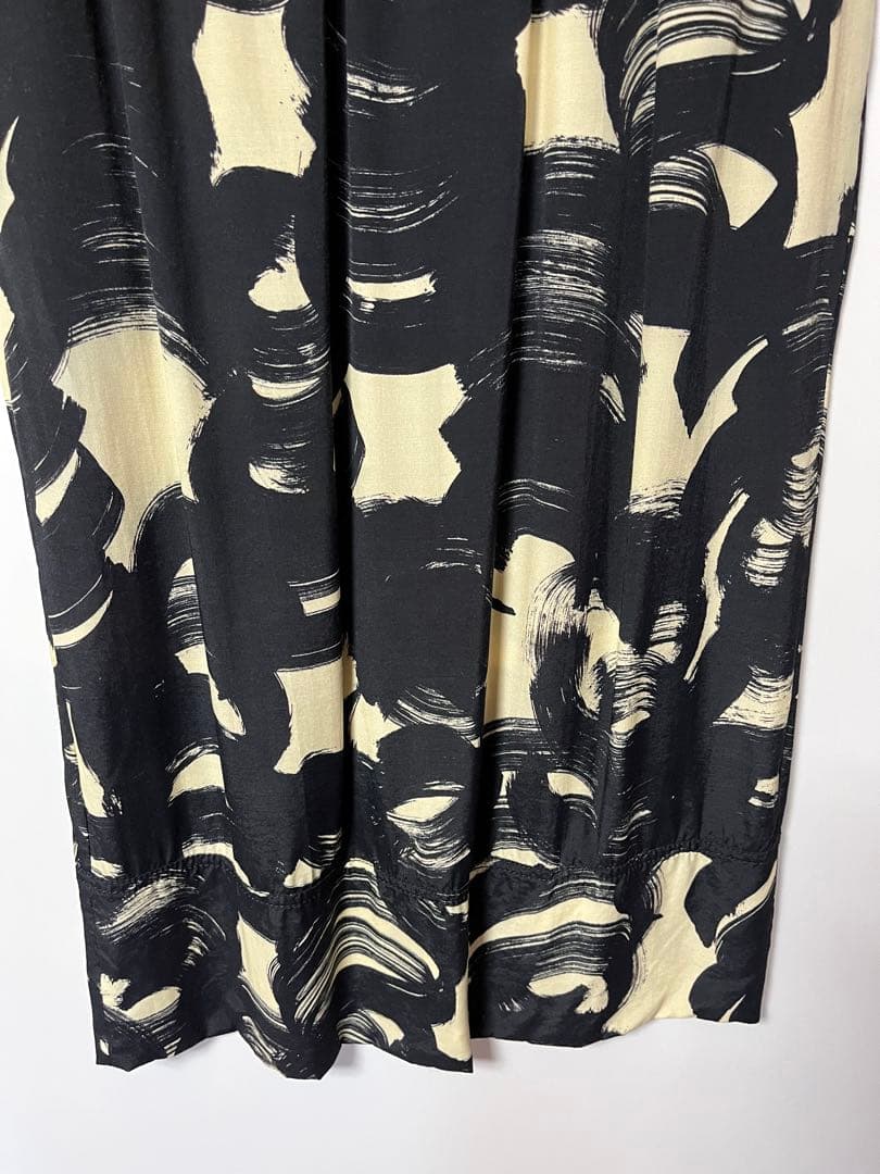 ア*ェ様 colville 抽象パターン ひざ丈スカート IT 40