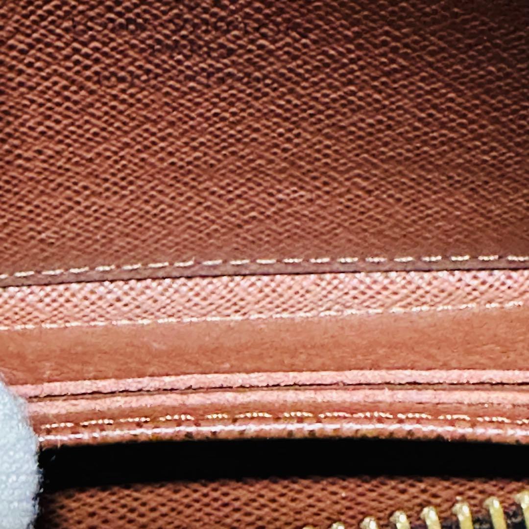 ヴィトン　ジッピーパース　ICタグ付き