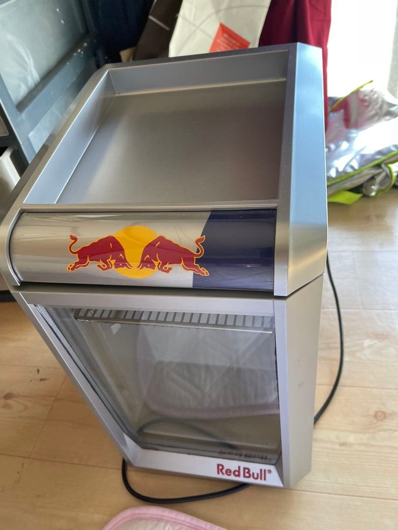 レッドブル冷蔵庫【できれば引き取り優先】