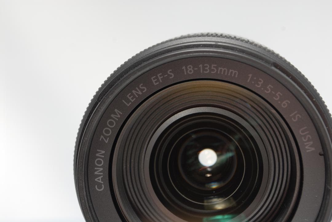 ☘️極美品☘️Canon EF-S 18-135 F3.5-5.6 IS USM
