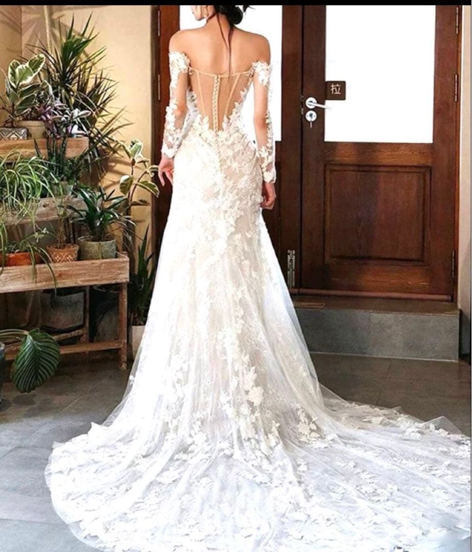 オフショルダーアイボリーマーメイドウェディングドレス