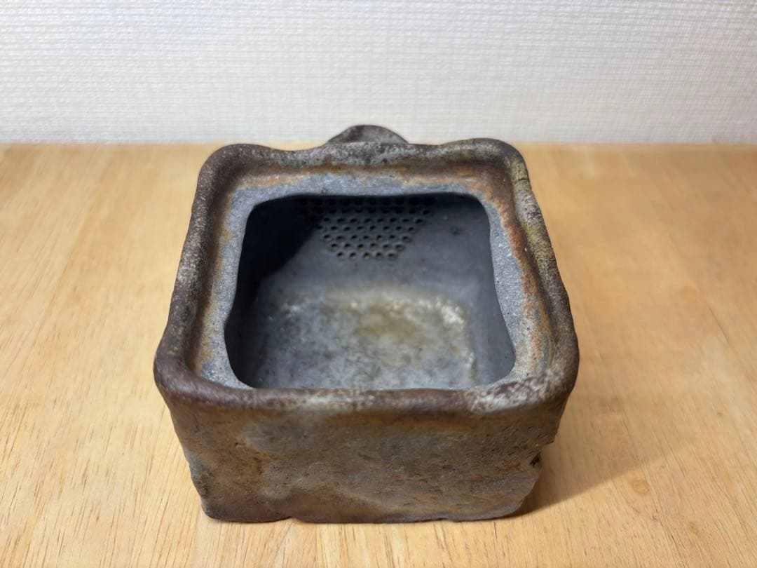 ㊷備前焼 宝瓶 登り窯 蟹(かに)とタニシ(貝)手びねり4角 急須