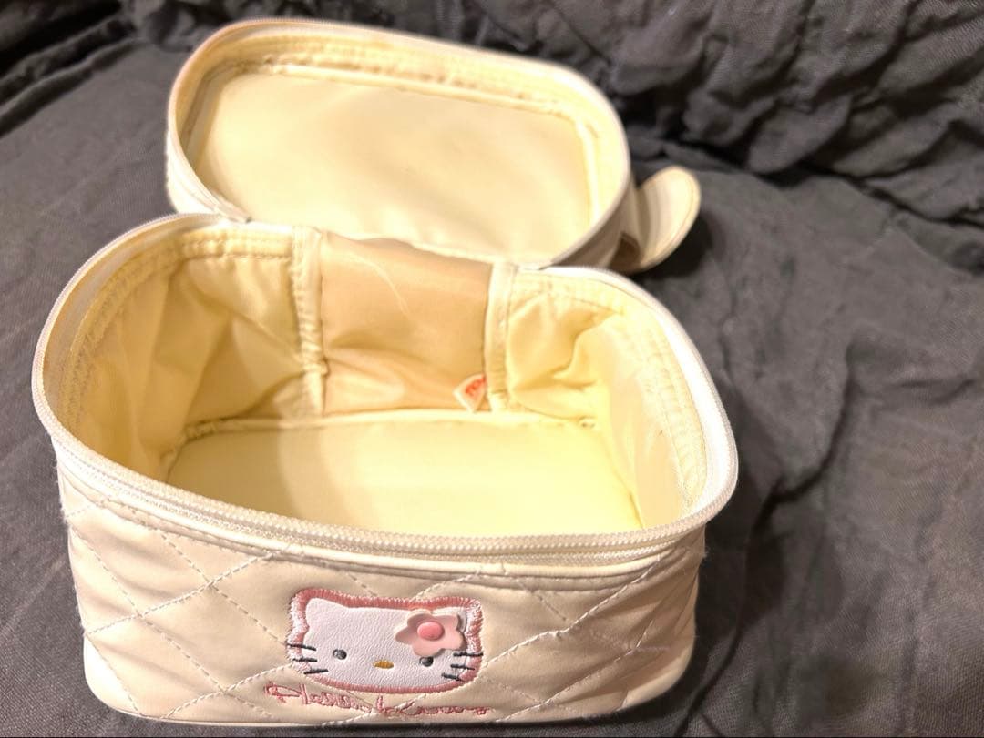 Hello Kitty Polaroid フィルムカメラ