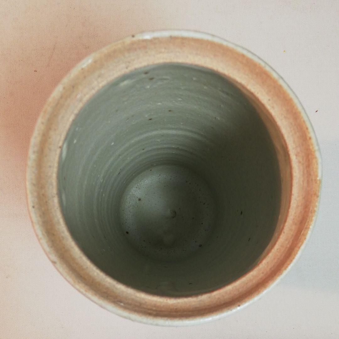 須藤武雄作、白黒掛合水指、個展にて、戻り作品。