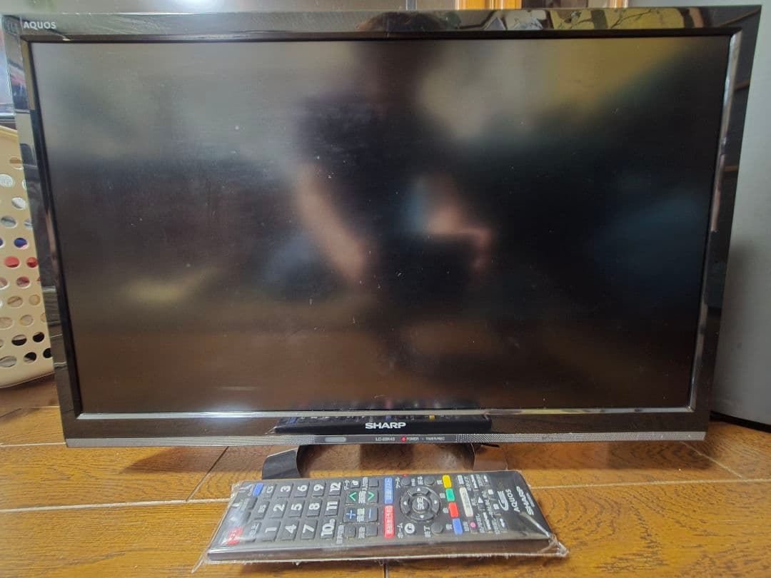 ゆ*か様 SHARP AQUOS LC-22K45 22インチ液晶テレビ