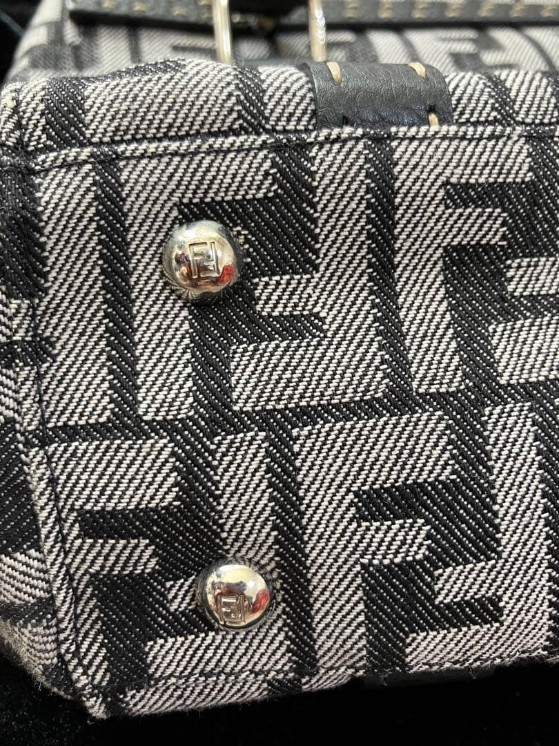 フェンディ リンダ美品