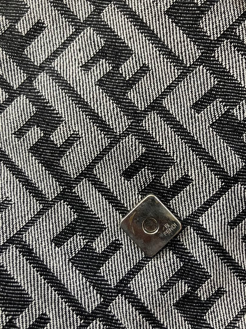 フェンディ リンダ美品