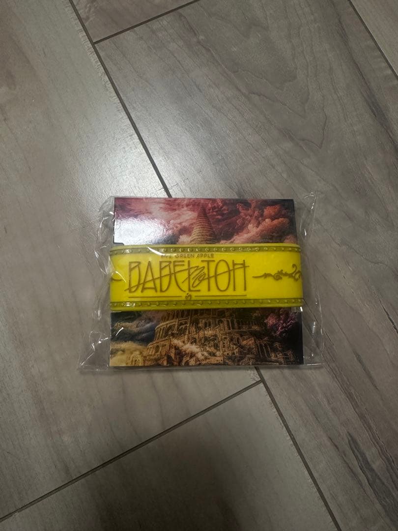 ミセス バベルの塔 フーディ ロゴタオル ラバーバンド