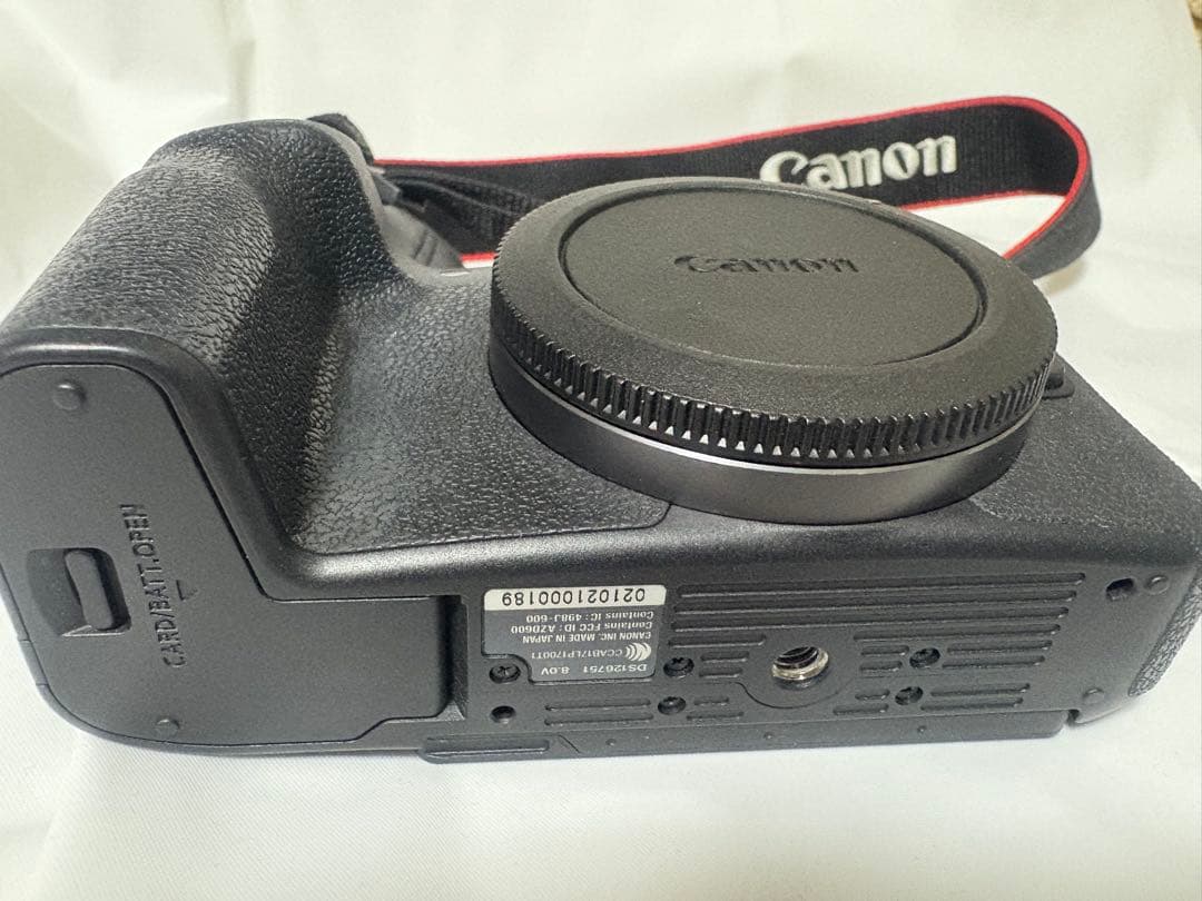 Canon EOS RP ボディ 美品 フルサイズミラーレス 元箱なし