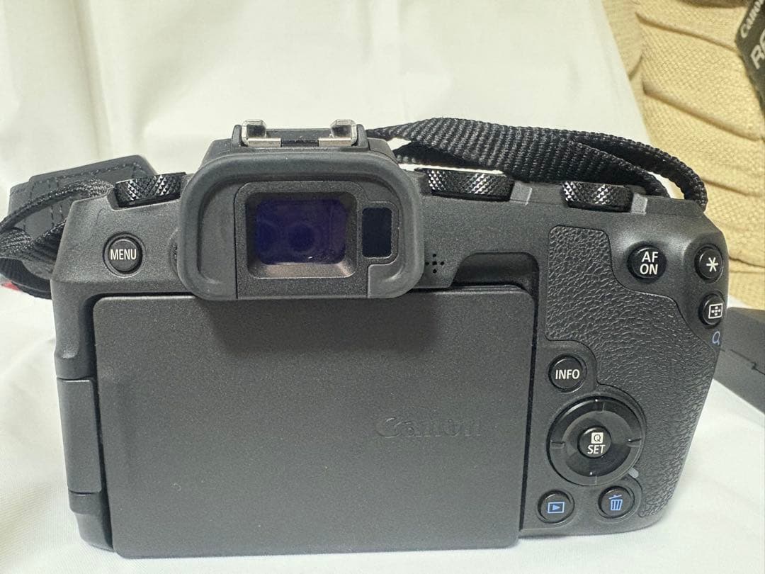 Canon EOS RP ボディ 美品 フルサイズミラーレス 元箱なし