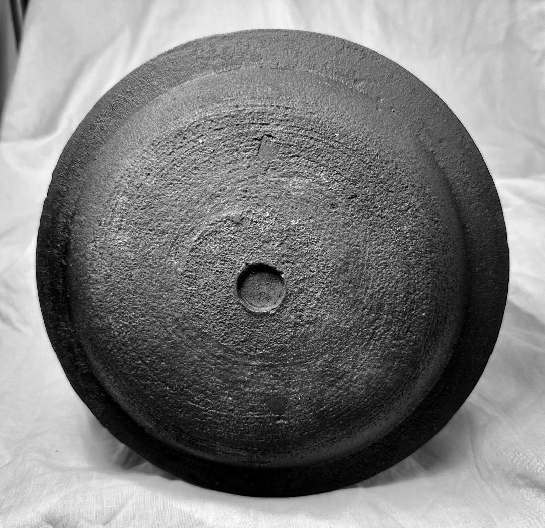 鋳鉄製 鉄瓶 刻印あり・竹と鳥柄