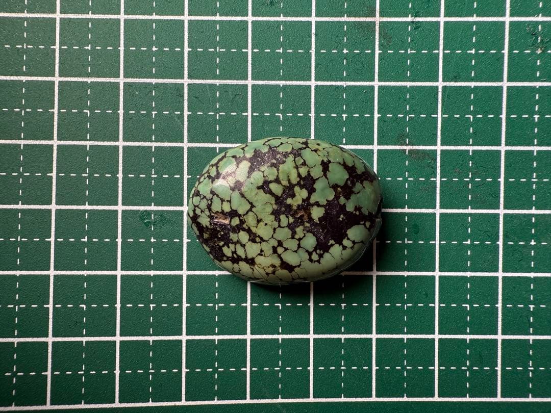 チベット　ヴィンテージターコイズビーズ　一粒