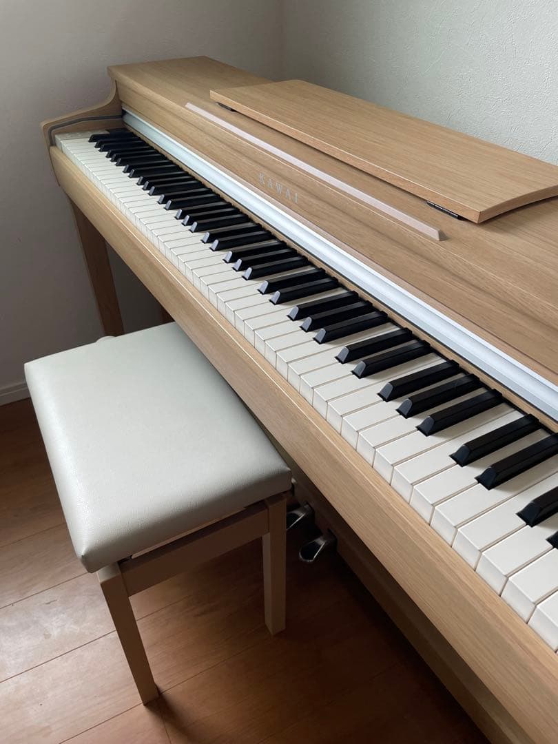 KAWAI 電子ピアノ 88鍵椅子付き　直接渡しのみ。2021年製　東京都東部〜