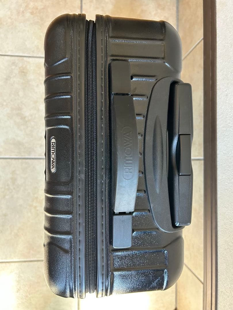 最終価格　RIMOWA ブラック キャリーケース　旅行