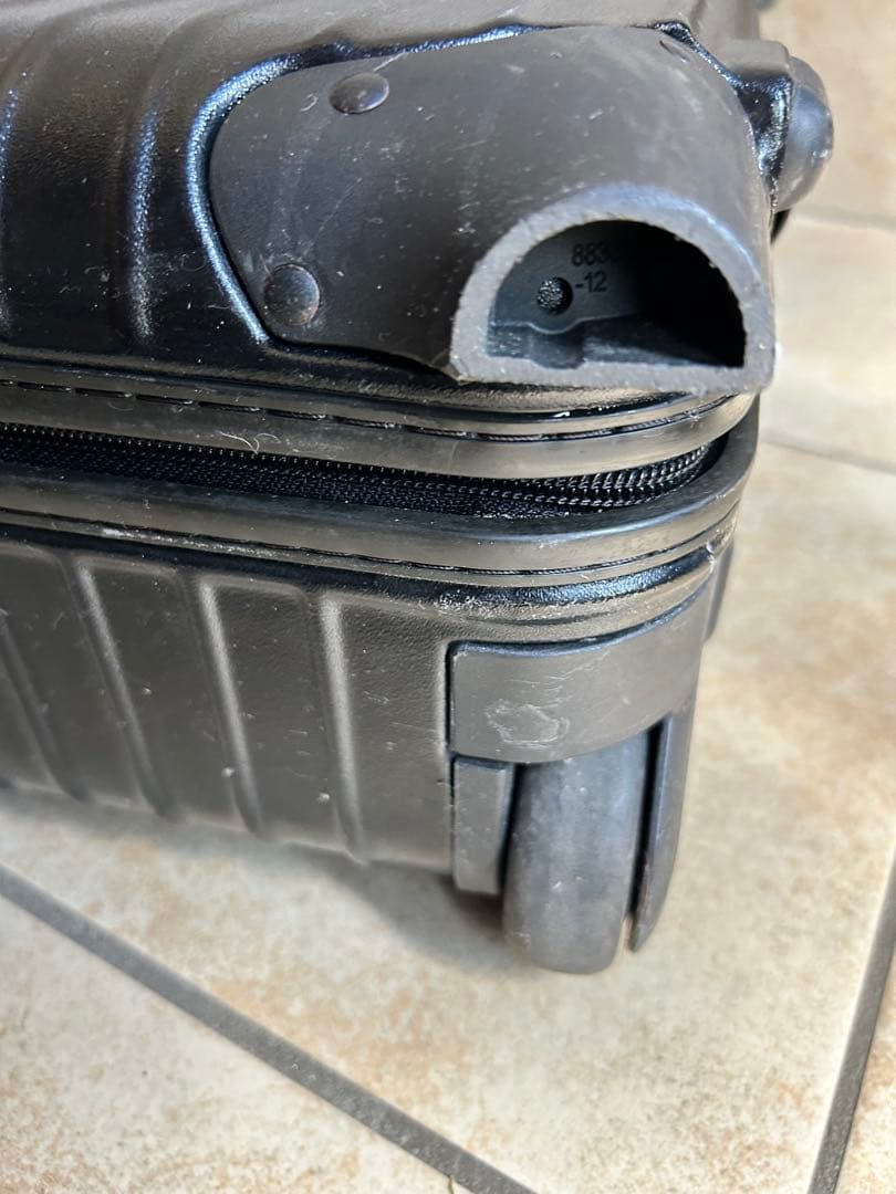 最終価格　RIMOWA ブラック キャリーケース　旅行