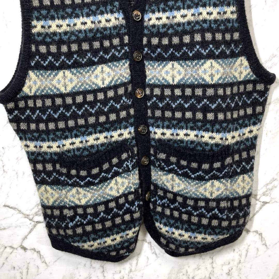 【美品】ナイジェルケーポン・ベスト・フェアアイル柄・ウール・スコットランド製・M