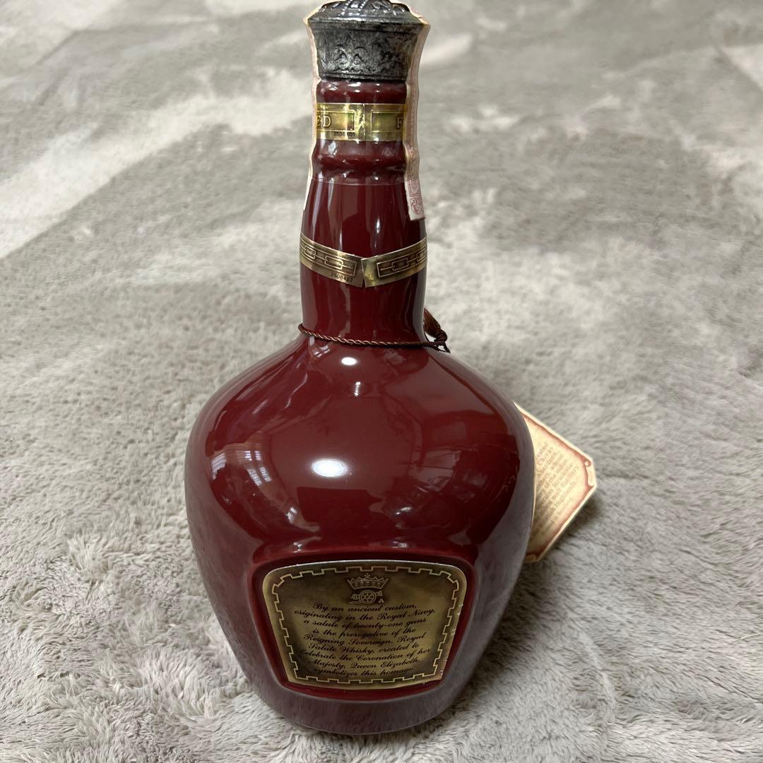 【未開栓】 SALUTE 21年 ブレンデッドスコッチ 陶器ボトル