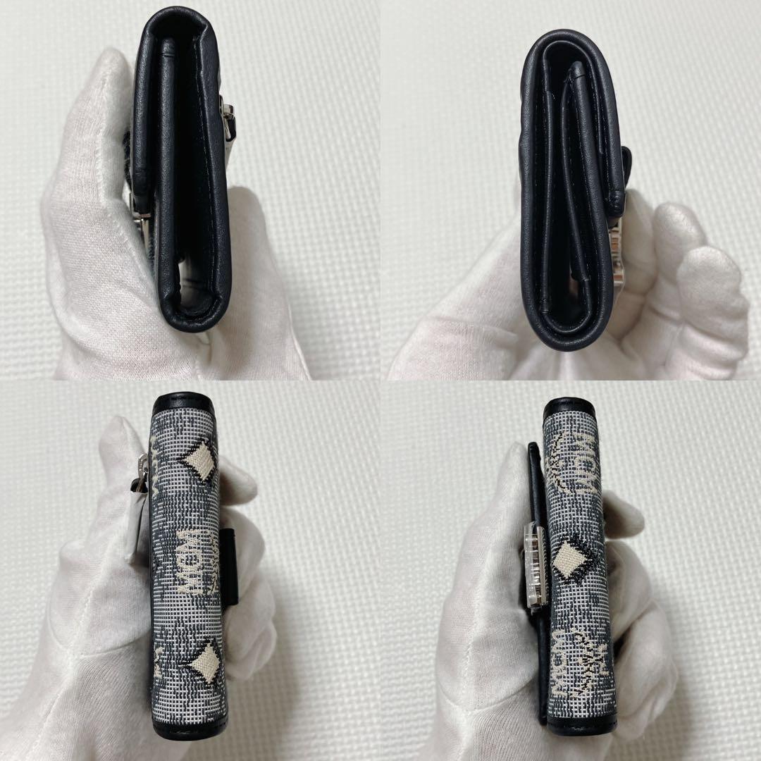 未使用　MCM三つ折りウォレット ヴィンテージ モノグラム ジャカード　箱袋付き
