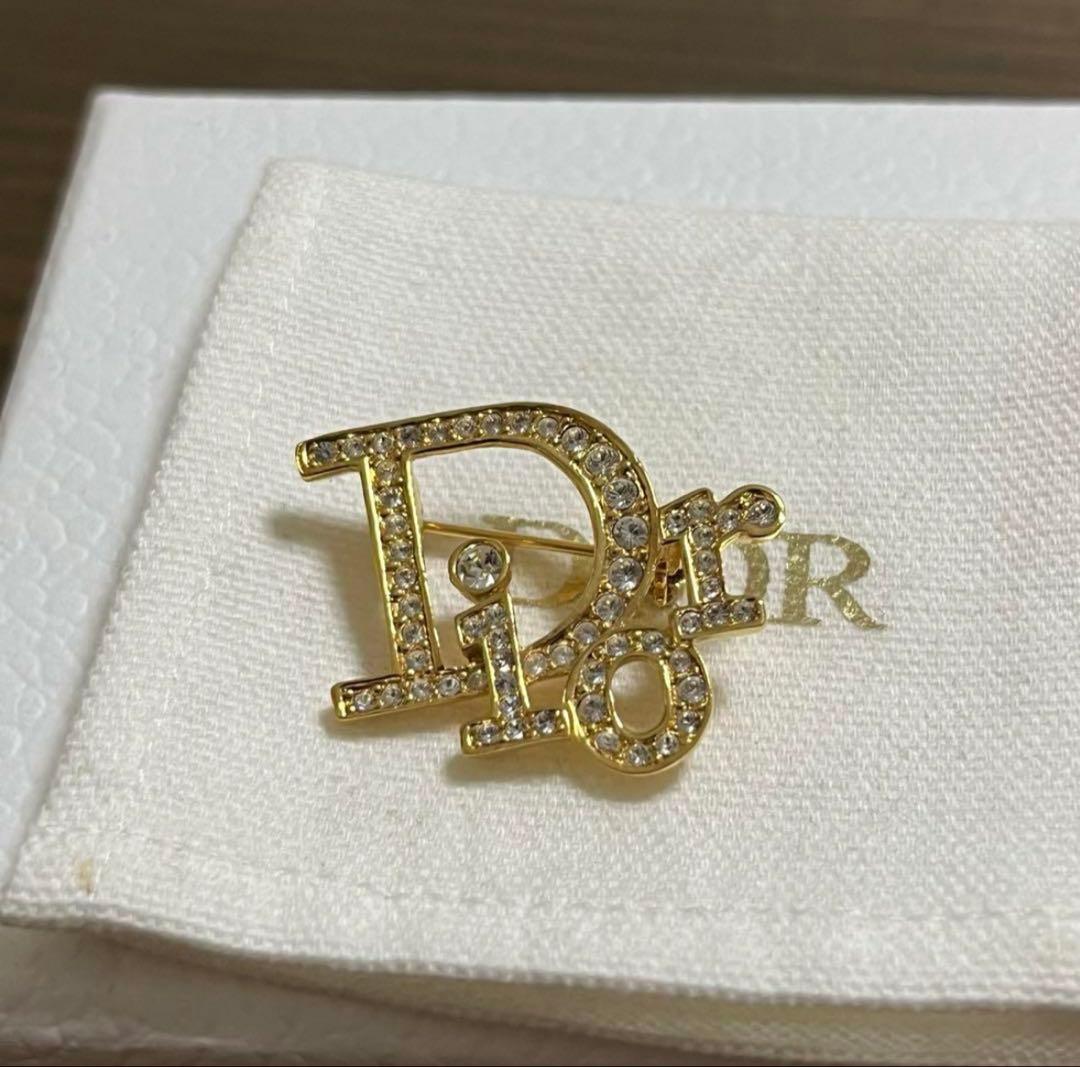 （極美品）Dior ゴールドロゴブローチ