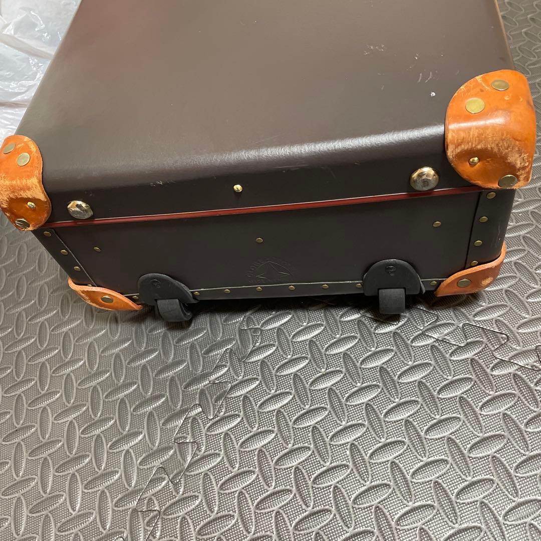 グローブトロッター キャリーケース 2輪 機内持ち込み　ブラウン　スモール