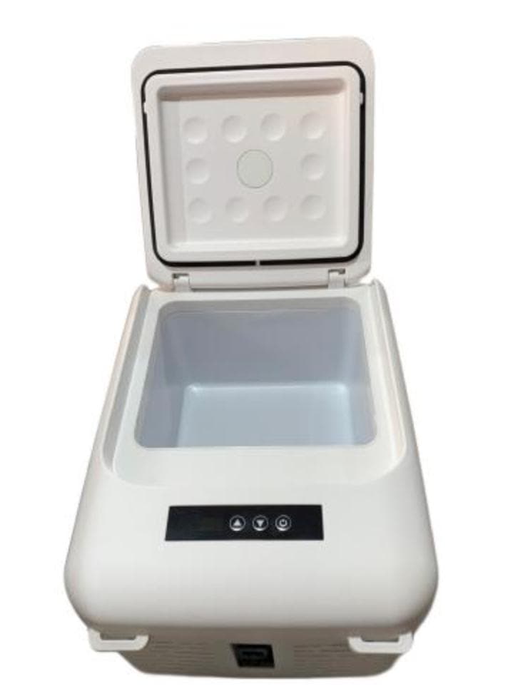 【最終値下げ】SUBARU × LOGOS ポータブル冷蔵庫・冷凍庫 9L