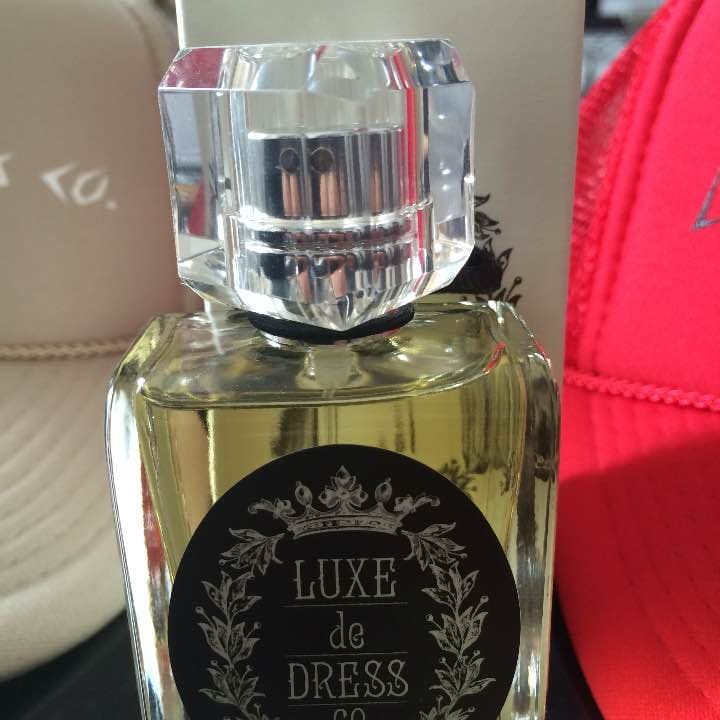 luxe de dress co. キャップ 香水