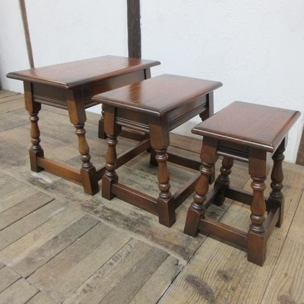 イギリス製 アンティーク 家具 オールドチャーム ネストテーブル 6129e