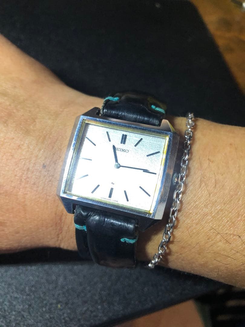 KTA様★美品稼動レア★セイコー　シャリオ　スクエア　手巻き　メンズ　腕時計