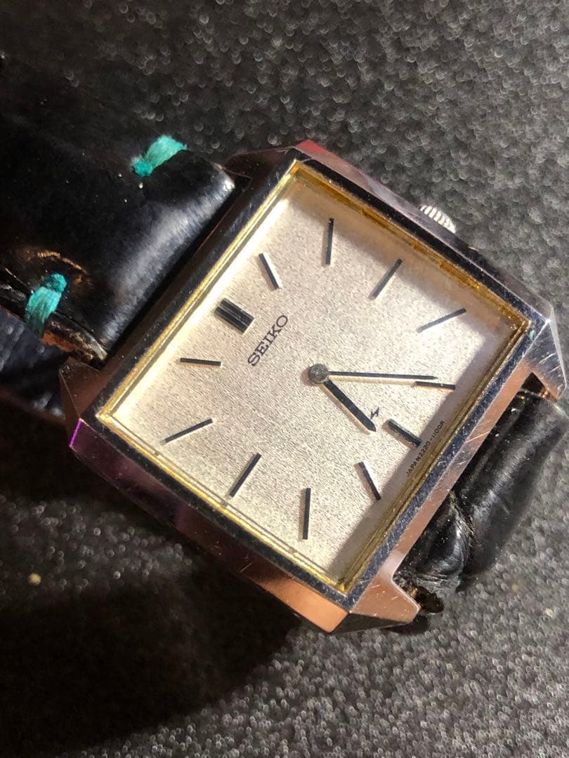 KTA様★美品稼動レア★セイコー　シャリオ　スクエア　手巻き　メンズ　腕時計