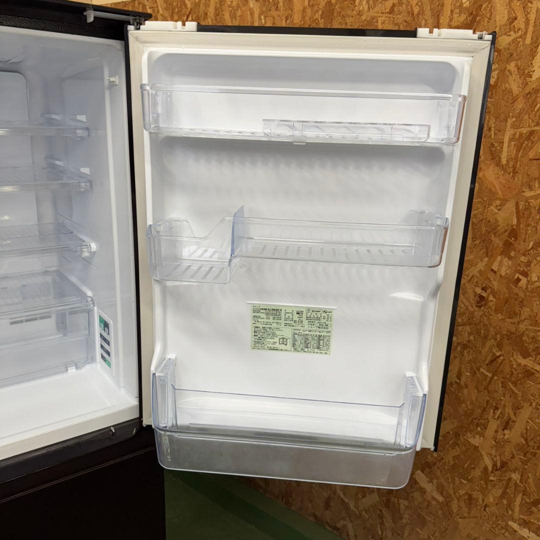 27B8 送料設置無料　SHARP　自動製氷機能付き大型冷蔵庫350L 洗濯機