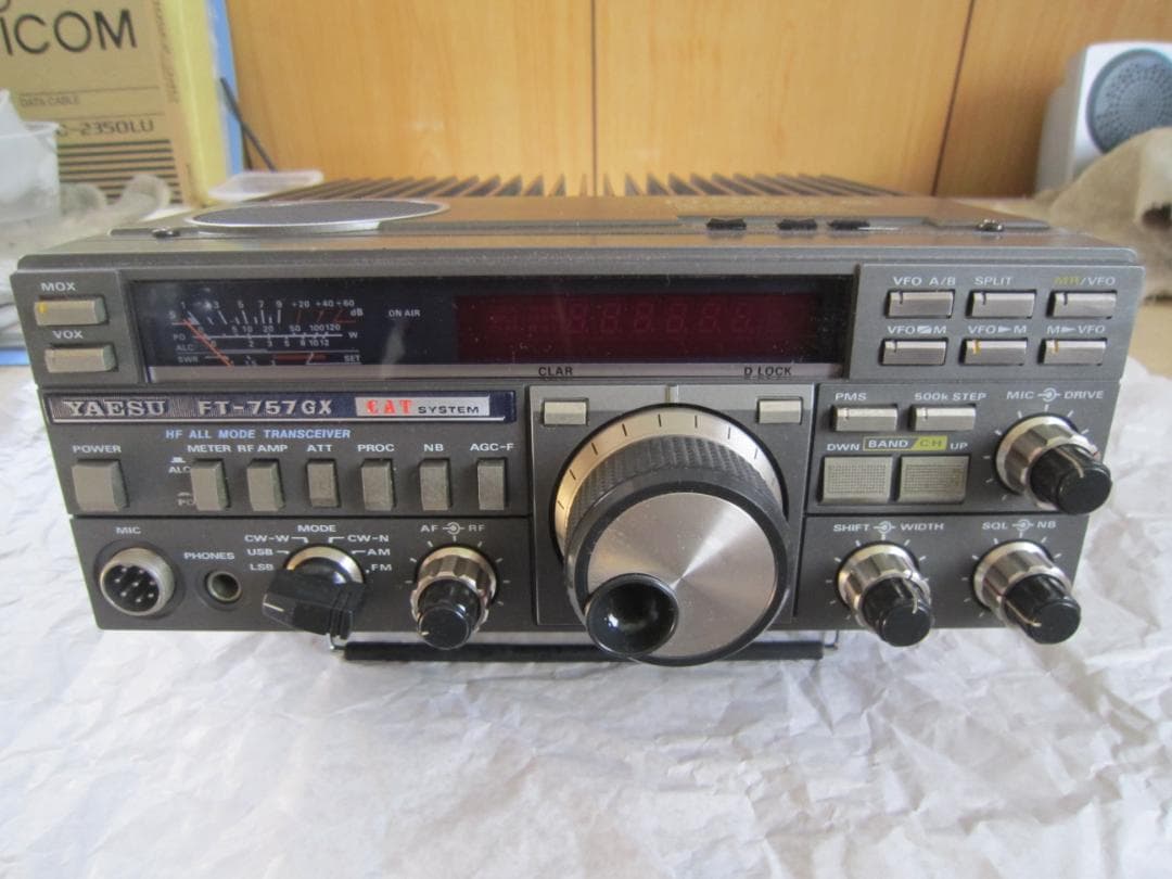 YAESU　FT-757GX　HF　オールモード　無線機　100W出力
