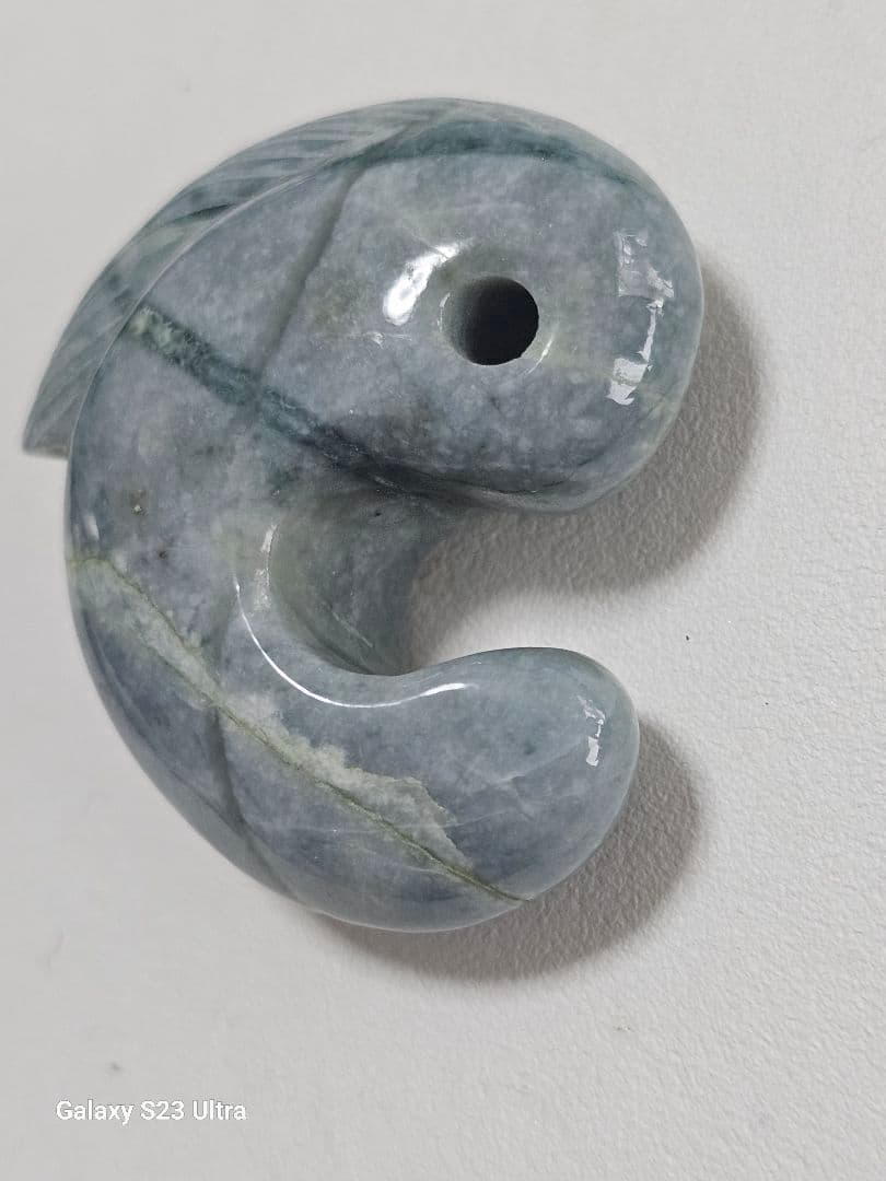 糸魚川翡翠飛龍勾玉４０mm　伝統工芸士作品