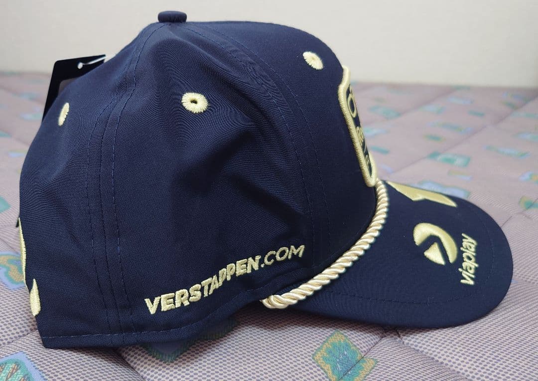 ⑥マックス・フェルスタッペン 2023 ワールドチャンピオン記念 キャップ