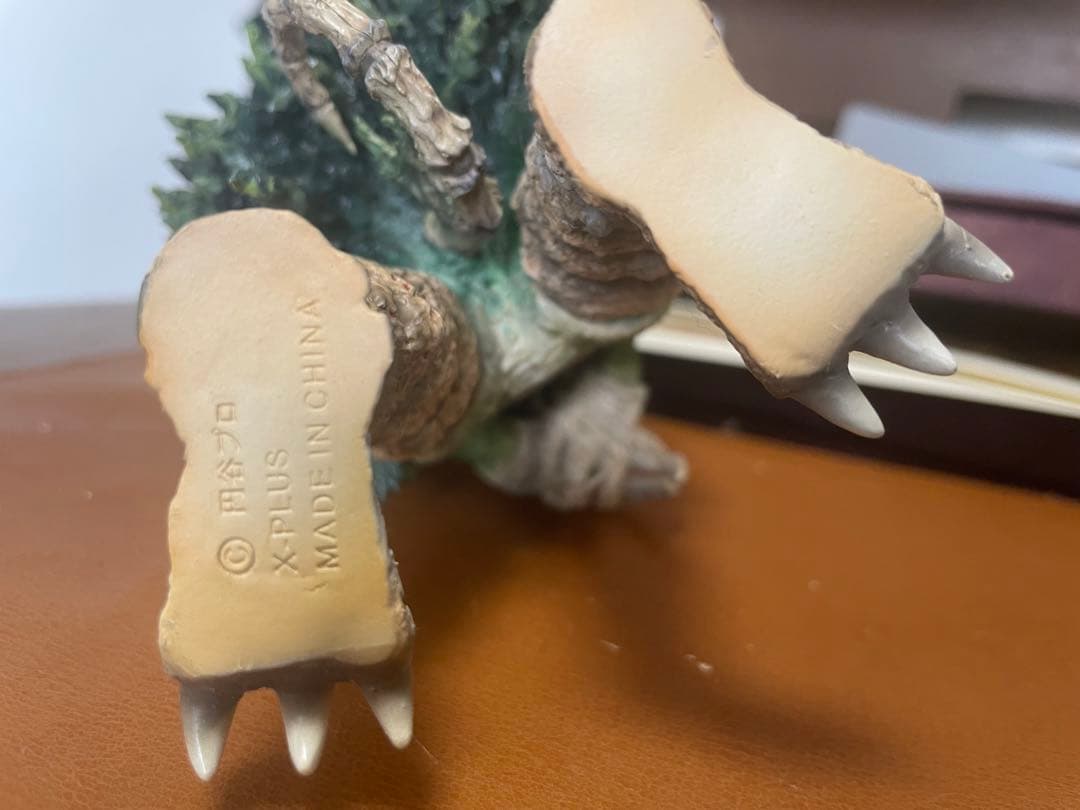 ガラモン　X-PLUS エクスプラス　緑　自立できない