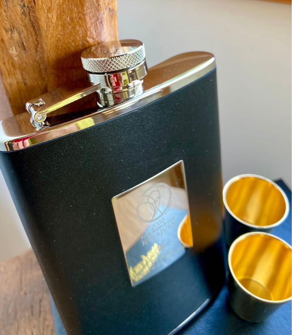 日韓 WORLD CUP 2002 決勝戦 記念品 スキットル  カップ2個