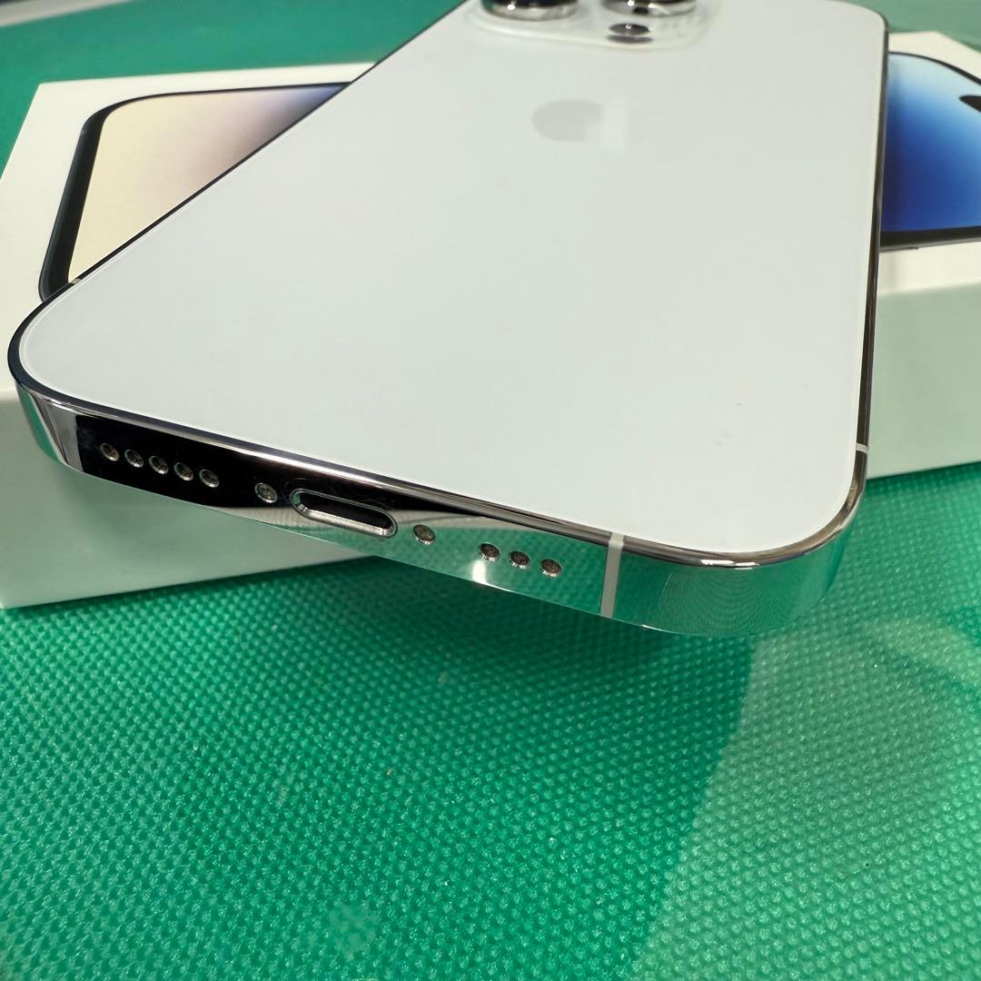 iPhone14pro 本体　シルバー