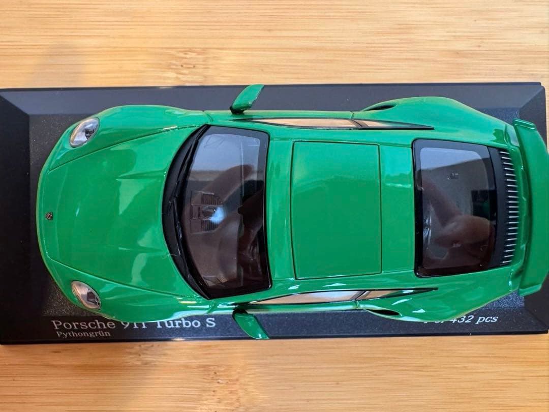 【MINICHAMPS】限定432台Porsche 911 Turbo S