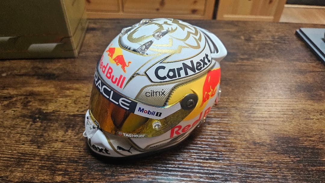 Spark 1/18 RB16 + 1/2ヘルメット マックス・フェルスタッペン