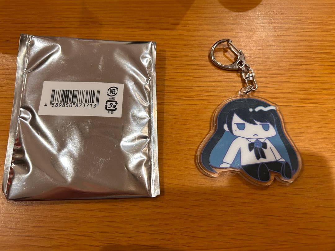 く*み様 Ado よだか　活発婉麗！アクリルキーホルダー　シークレット