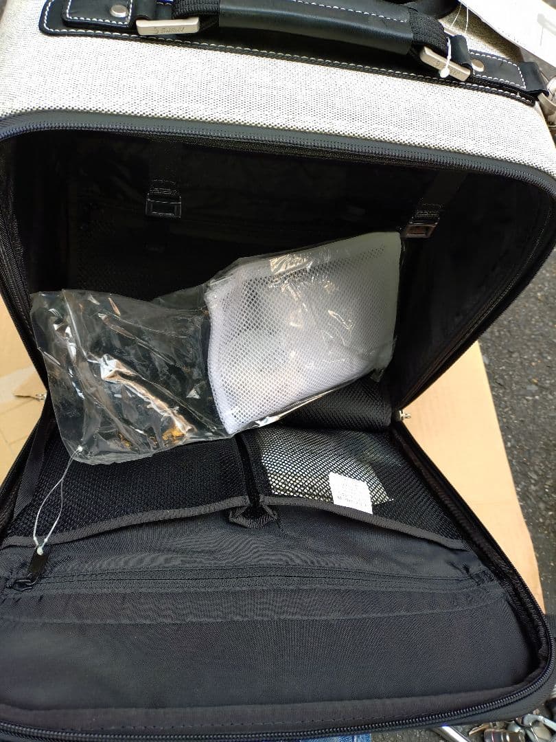美品 SWANY スワニー 4輪 スーツケース キャリーケース 　機内持込み可