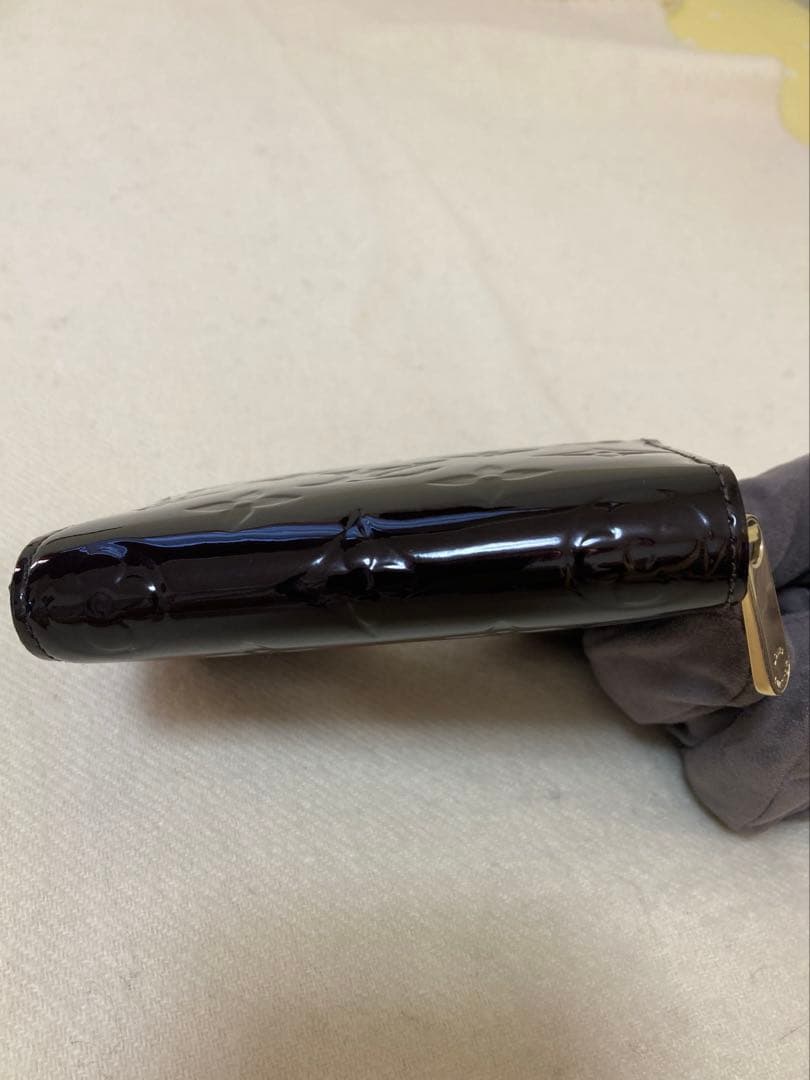 ルイヴィトン ヴェルニ　アマラント コンパクト財布