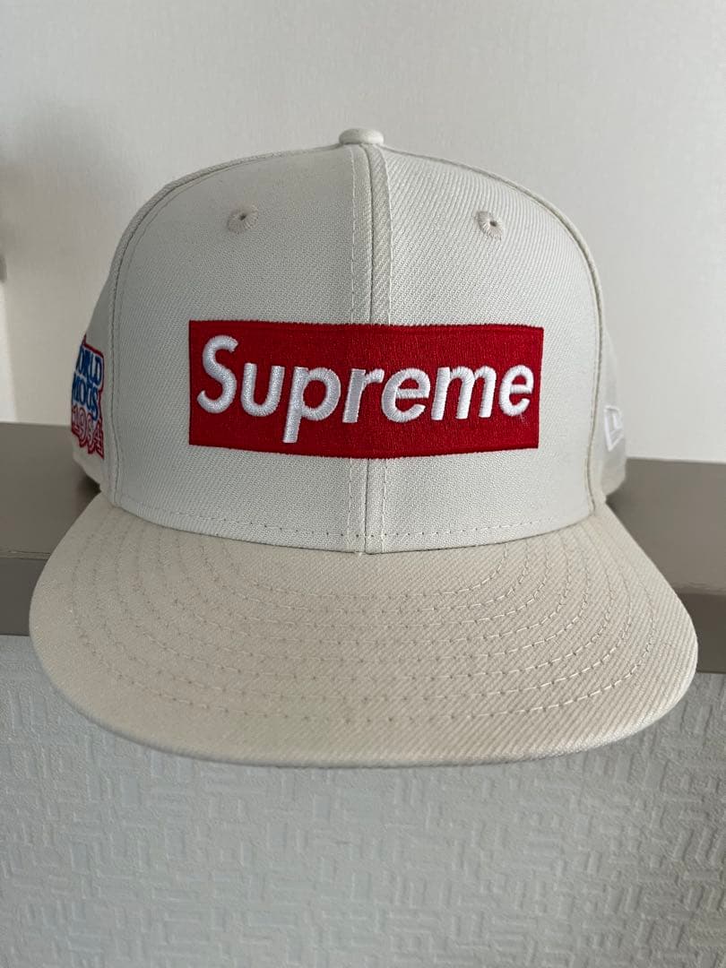 Supreme ニューエラ　白　ベースボールキャップ 7 1/2