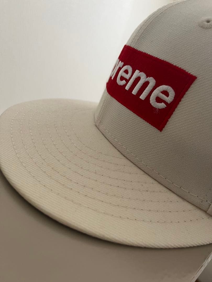 Supreme ニューエラ　白　ベースボールキャップ 7 1/2