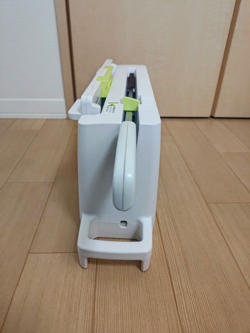 プラス コンパクト裁断機 PLUS PK-213