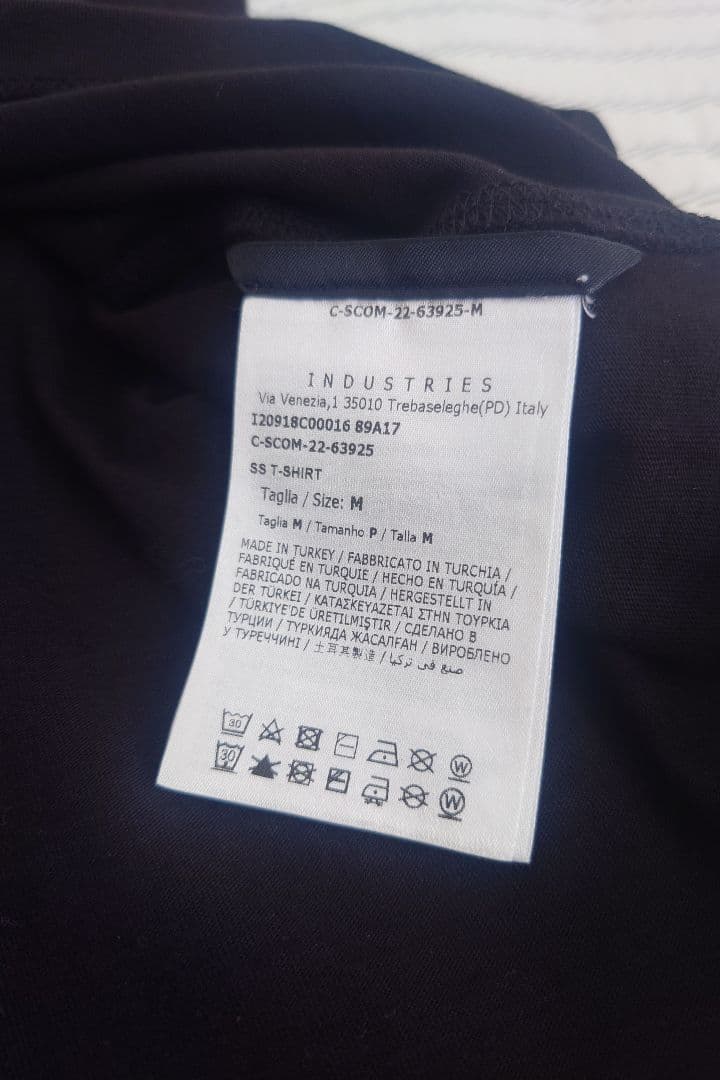 【極美品】即完売モデル MONCLER ブラック Tシャツ