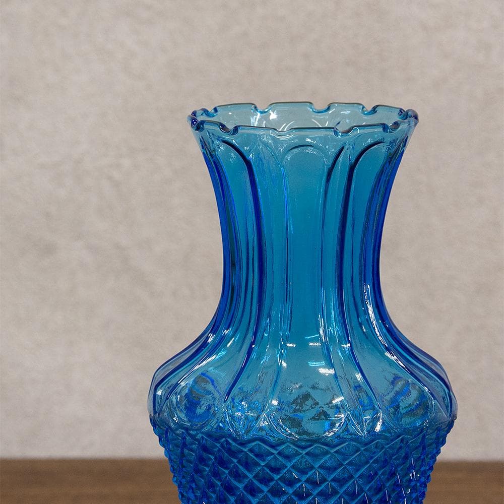 古いガラス　アンティーク　レトロ　青いガラス瓶　ダイヤモンドカット