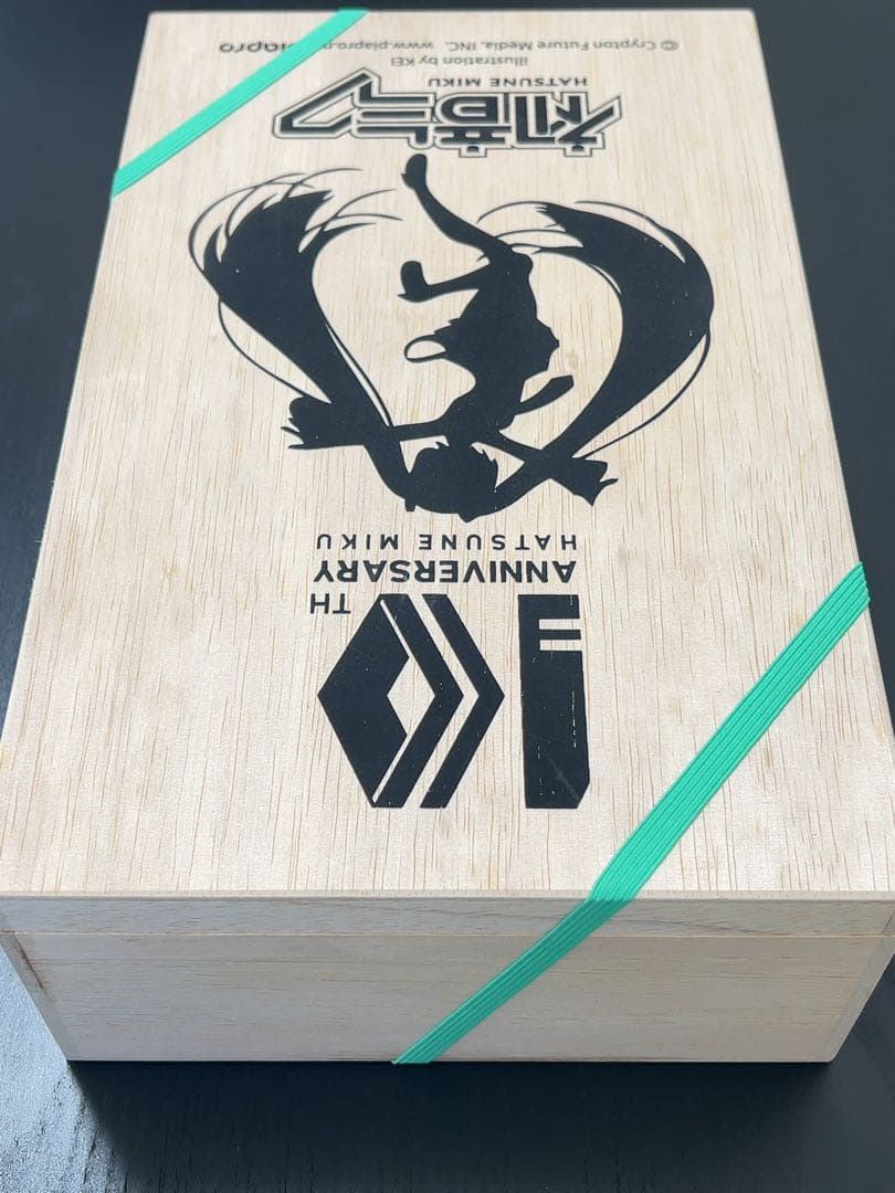 初音ミク 10th スパークリングワイン ノンアル 特製ワイングラス付属 未使用