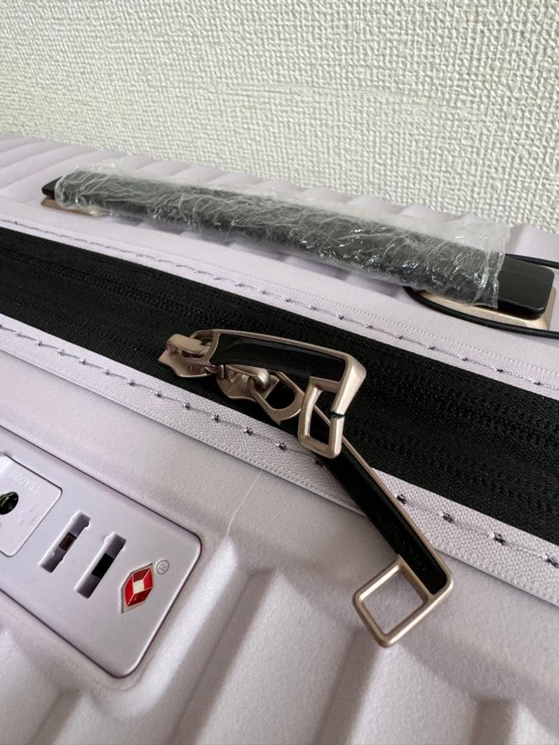 サムソナイト　パステルピンク　キャリーケース　スーツケース（多少難あり）